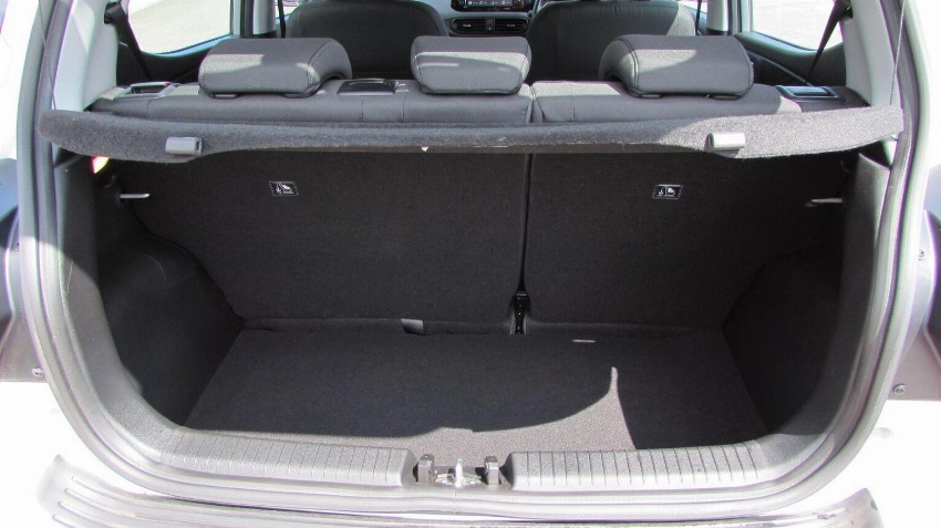 2022 71 HYUNDAI I10