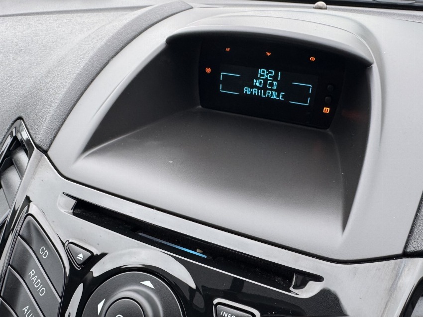2014 14 FORD FIESTA