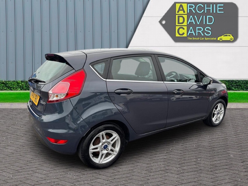 2014 14 FORD FIESTA