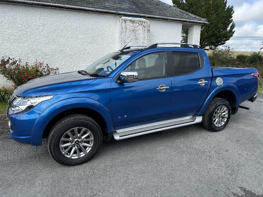 2017 17 MITSUBISHI L200