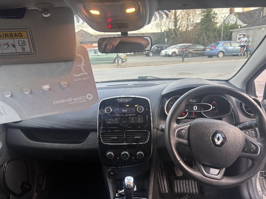 2019 19 RENAULT CLIO