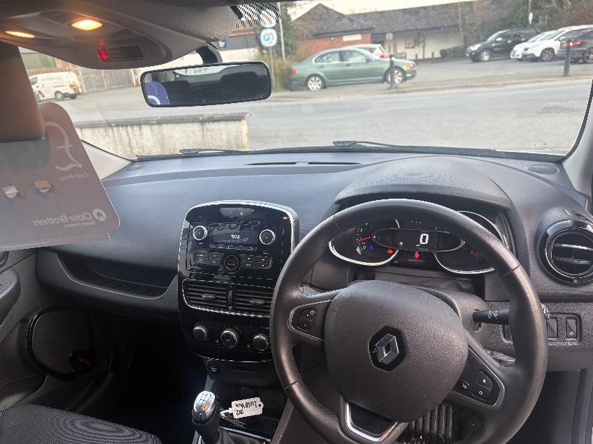 2019 19 RENAULT CLIO