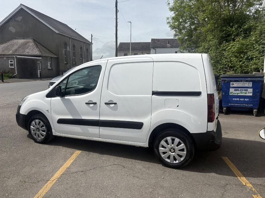 2018 18 PEUGEOT PARTNER