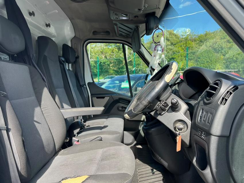 2010 60 RENAULT MASTER