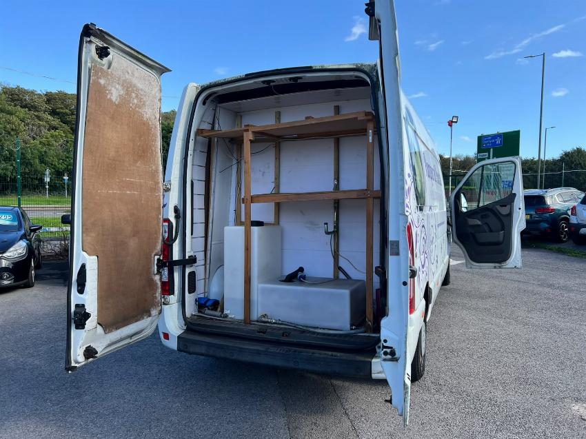 2010 60 RENAULT MASTER