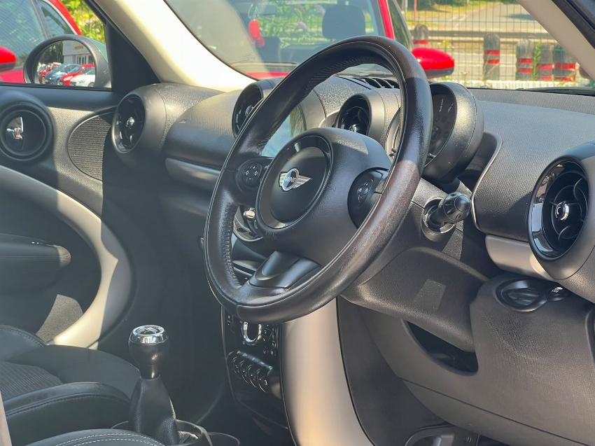 2016 66 MINI COUNTRYMAN
