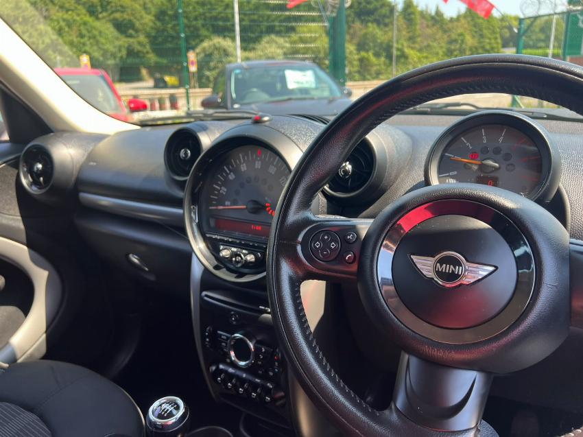 2016 66 MINI COUNTRYMAN