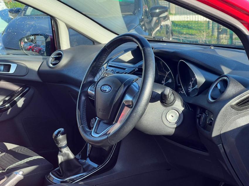 2016 65 FORD FIESTA