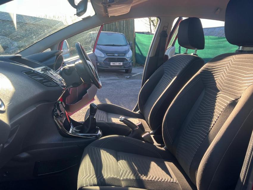2016 65 FORD FIESTA