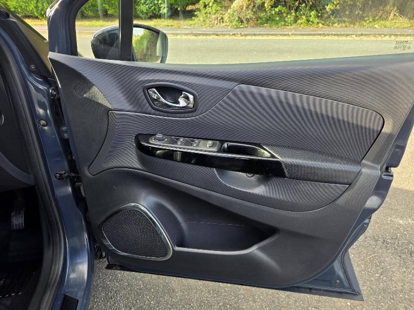 2015 15 RENAULT CAPTUR