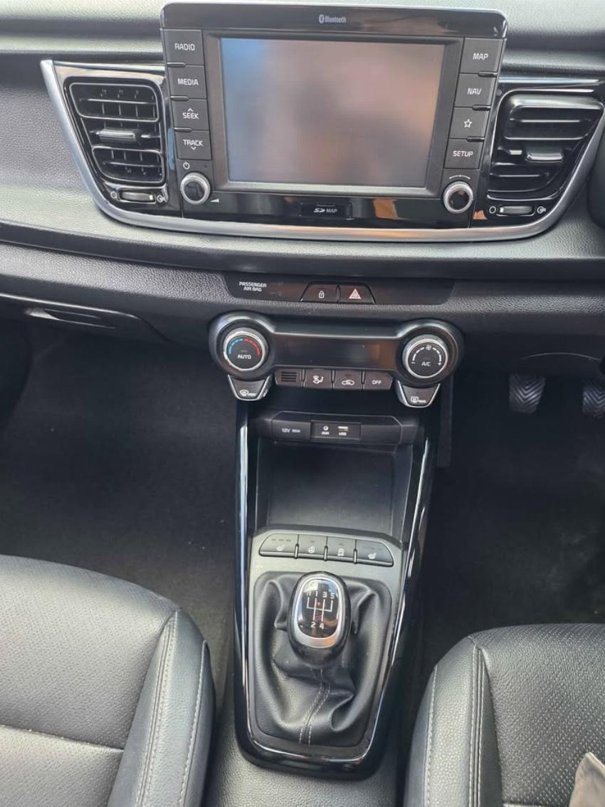 2017 17 KIA RIO