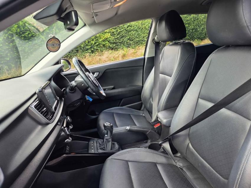 2017 17 KIA RIO