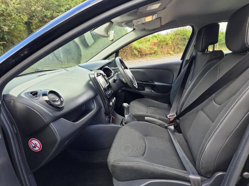 2015 64 RENAULT CLIO