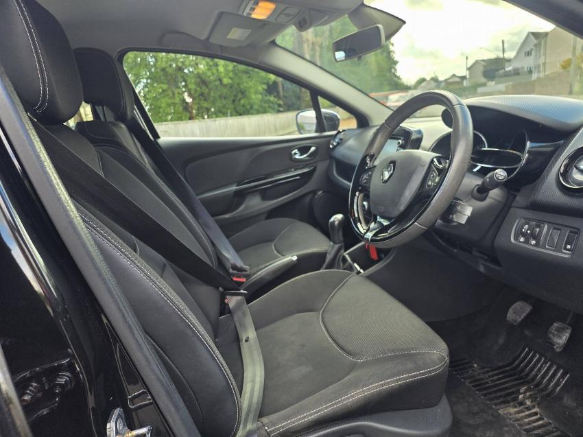 2015 64 RENAULT CLIO