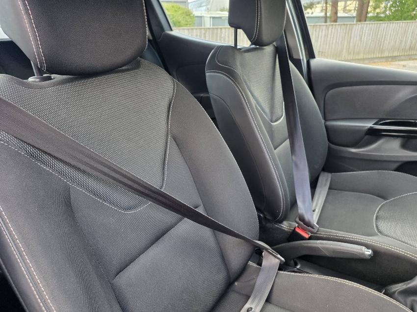 2015 64 RENAULT CLIO