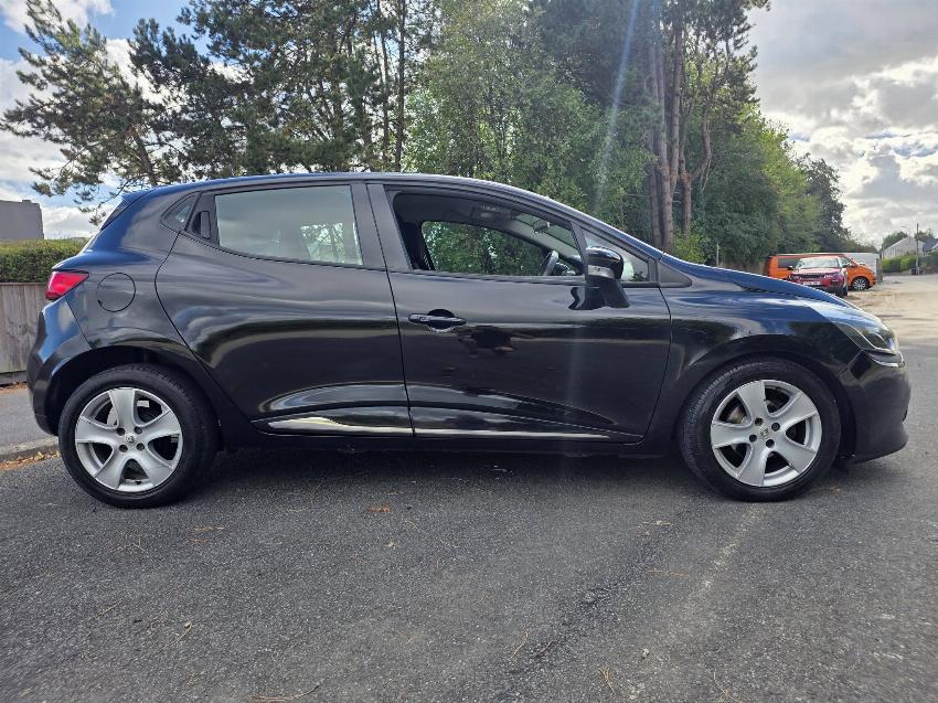2015 64 RENAULT CLIO