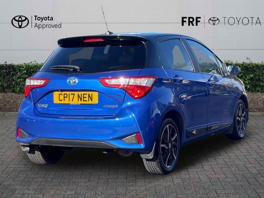 2017 17 TOYOTA YARIS