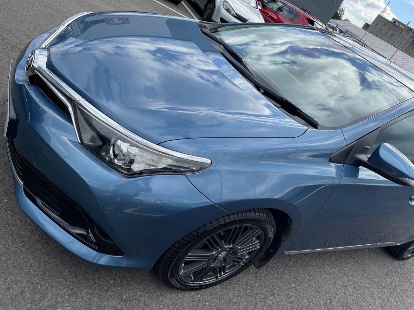 2018 18 TOYOTA AURIS