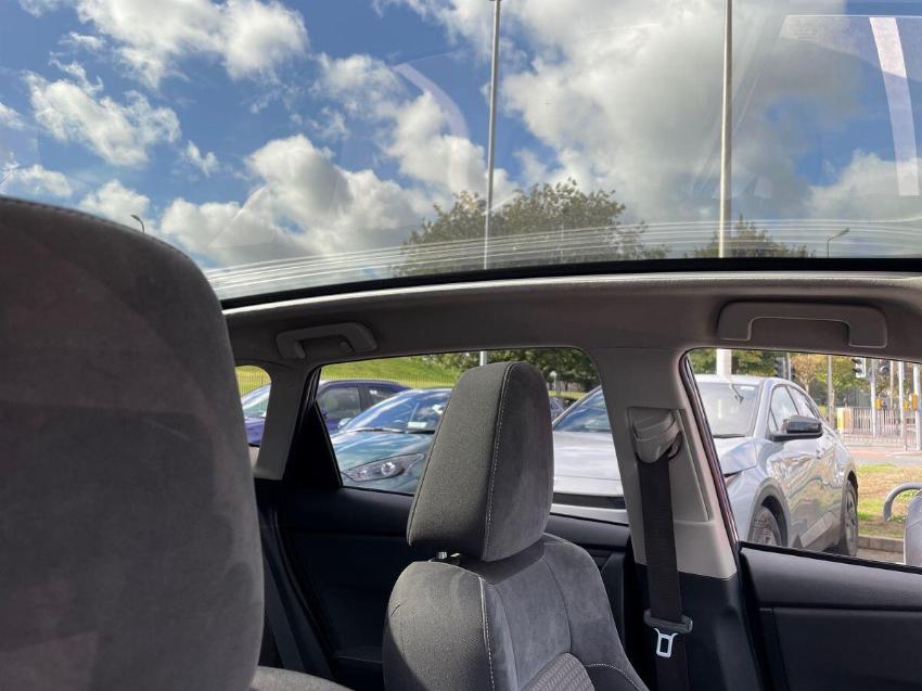 2018 18 TOYOTA AURIS