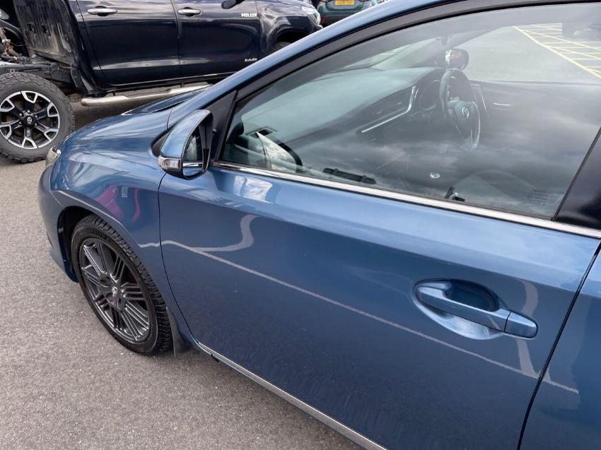2018 18 TOYOTA AURIS