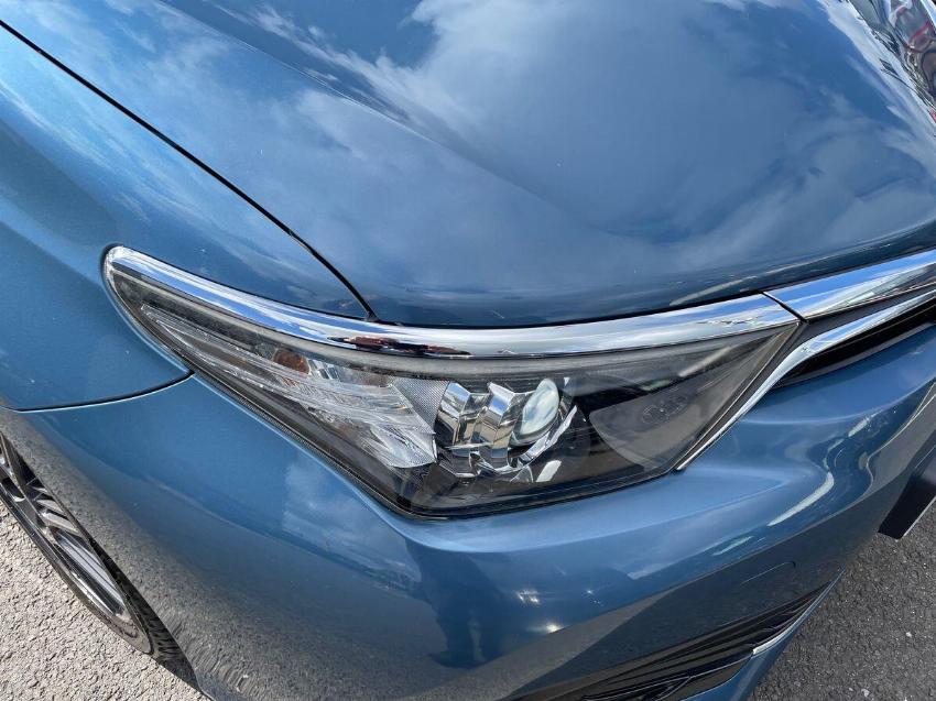 2018 18 TOYOTA AURIS