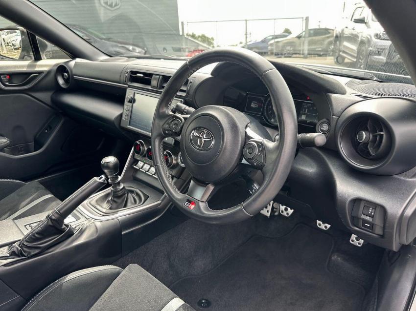 2023 72 TOYOTA GR86