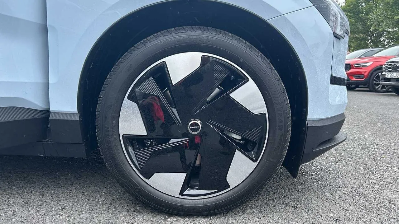 2026 26 VOLVO EX30