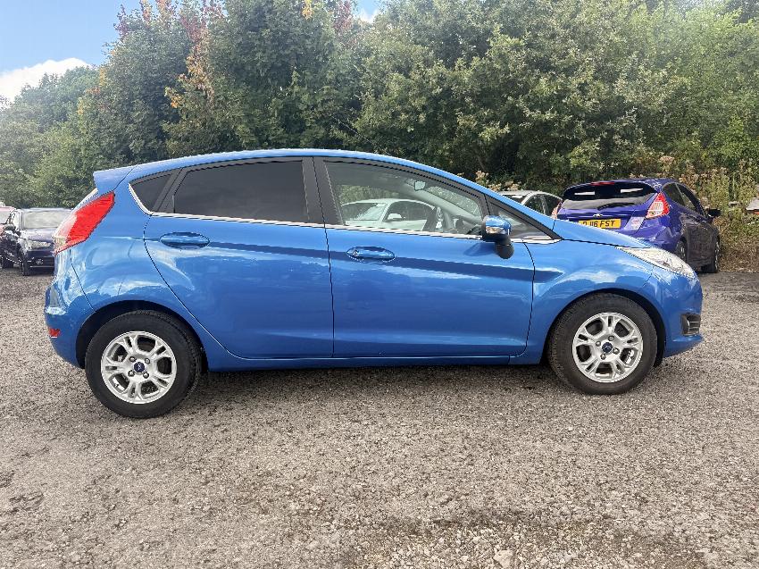 2014 14 FORD FIESTA
