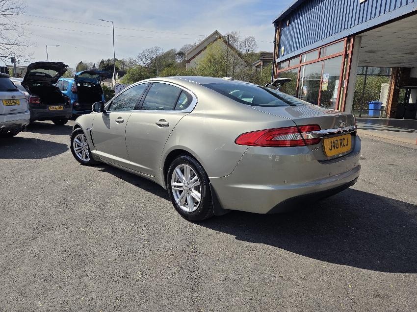2012 12 JAGUAR XF
