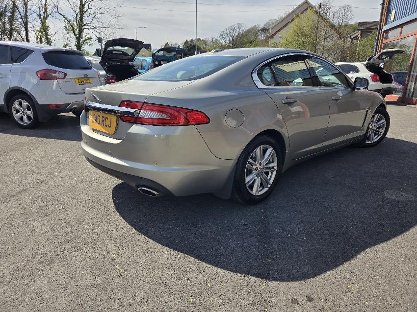 2012 12 JAGUAR XF
